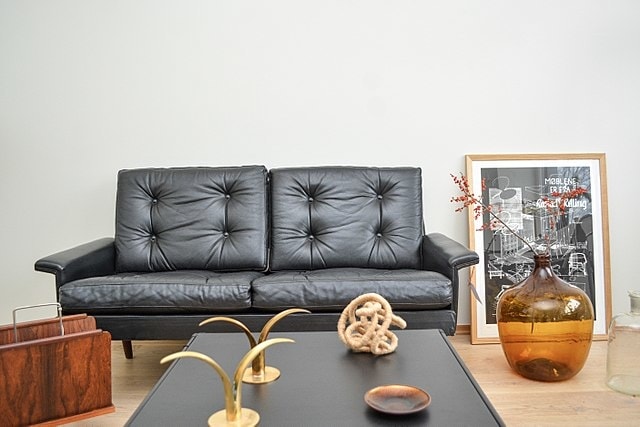 Black Color latest sofa design